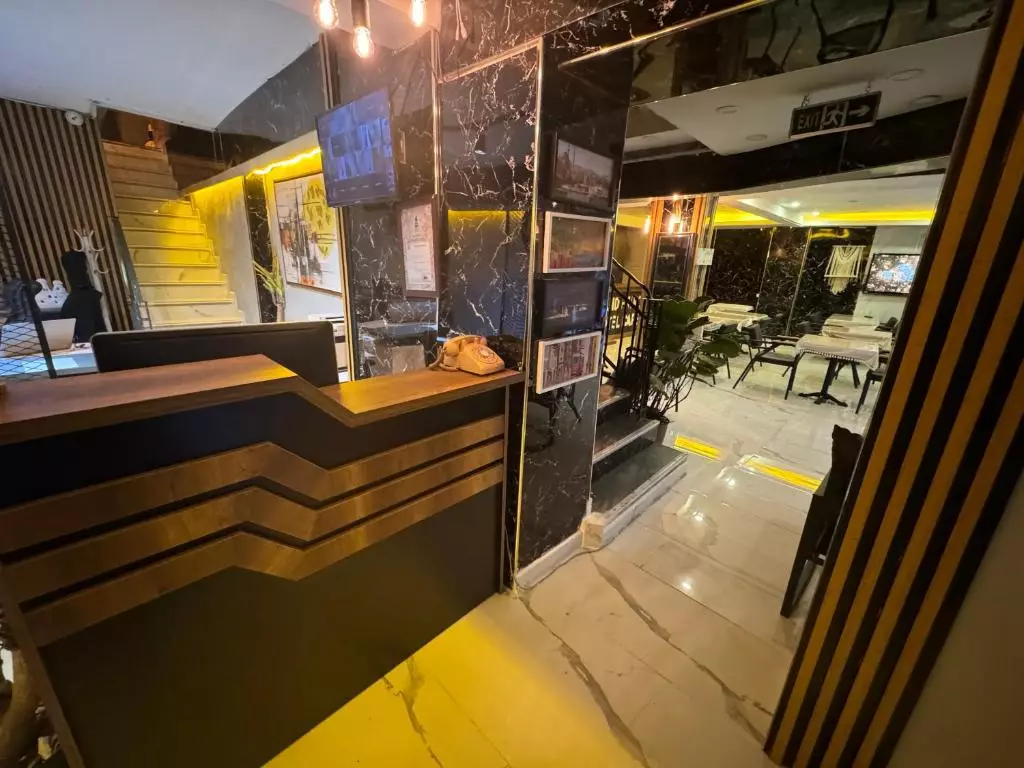 لابی KUCUK PRENS